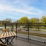 Aparthouse Gdanska Apartment *